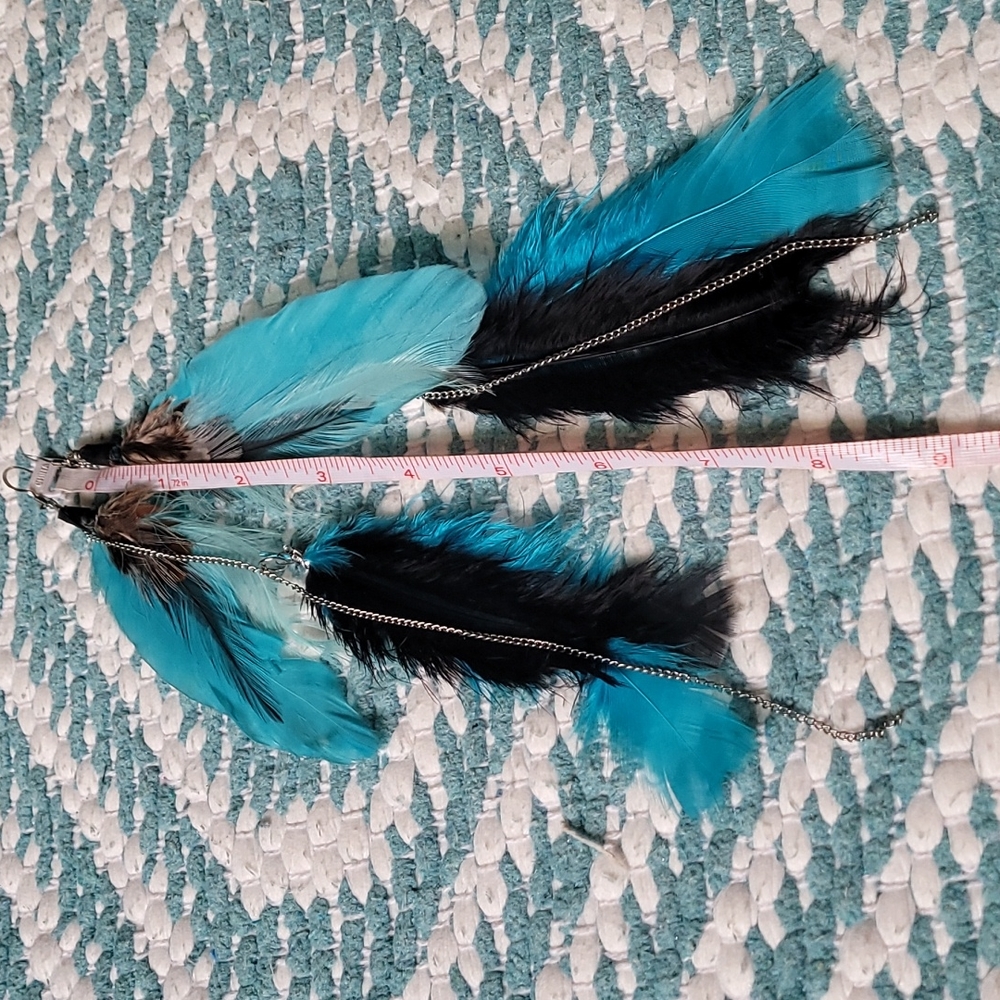 Custom feather earrings - Picture 3 of 3
